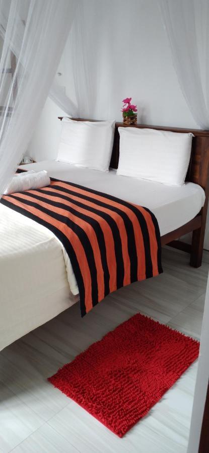 Holly House Homestay เอลลา ภายนอก รูปภาพ