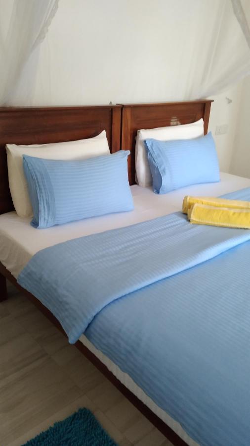 Holly House Homestay เอลลา ภายนอก รูปภาพ