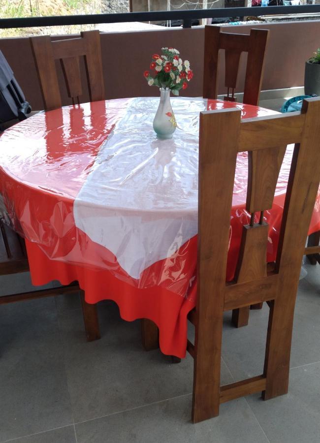 Holly House Homestay เอลลา ภายนอก รูปภาพ